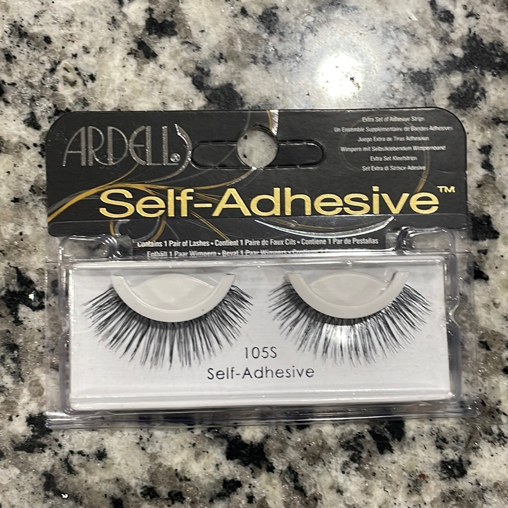 Ardell Self Adhesive lashes style 105s